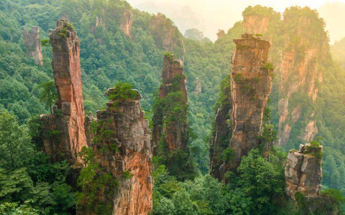 Όρος Τιανζί..το παράξενο έργο τέχνης της Φύση