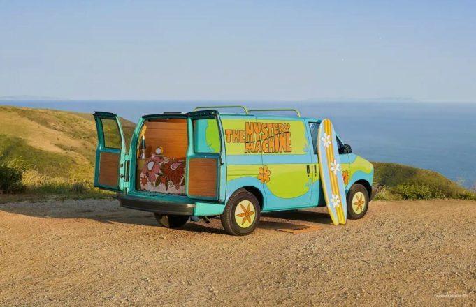 Η Airbnb ενοικιάζει το βανάκι του Scooby-Doo
