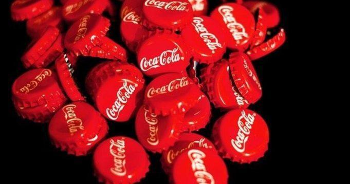 Σαν Σήμερα Η Coca Cola Κυκλοφορεί Στην Ελληνική Αγορά
