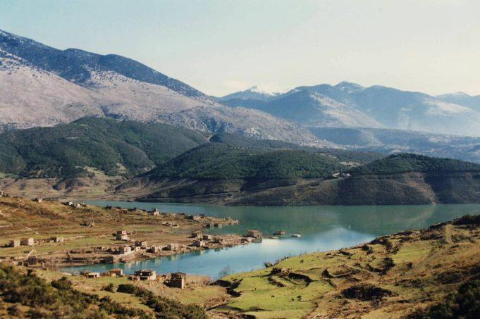 Κάλλιο : Το χωριό που βυθίστηκε για να λυθεί το πρόβλημα ύδρευσης της Αθήνας