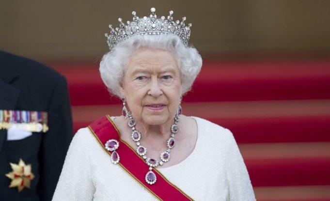 Το τελευταίο «αντίο» στη μακροβιότερη Βασίλισσα της Αγγλίας