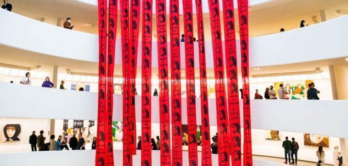 Διαμαρτυρία για τη Μαχσά Αμινί στο Μουσείο Guggenheim